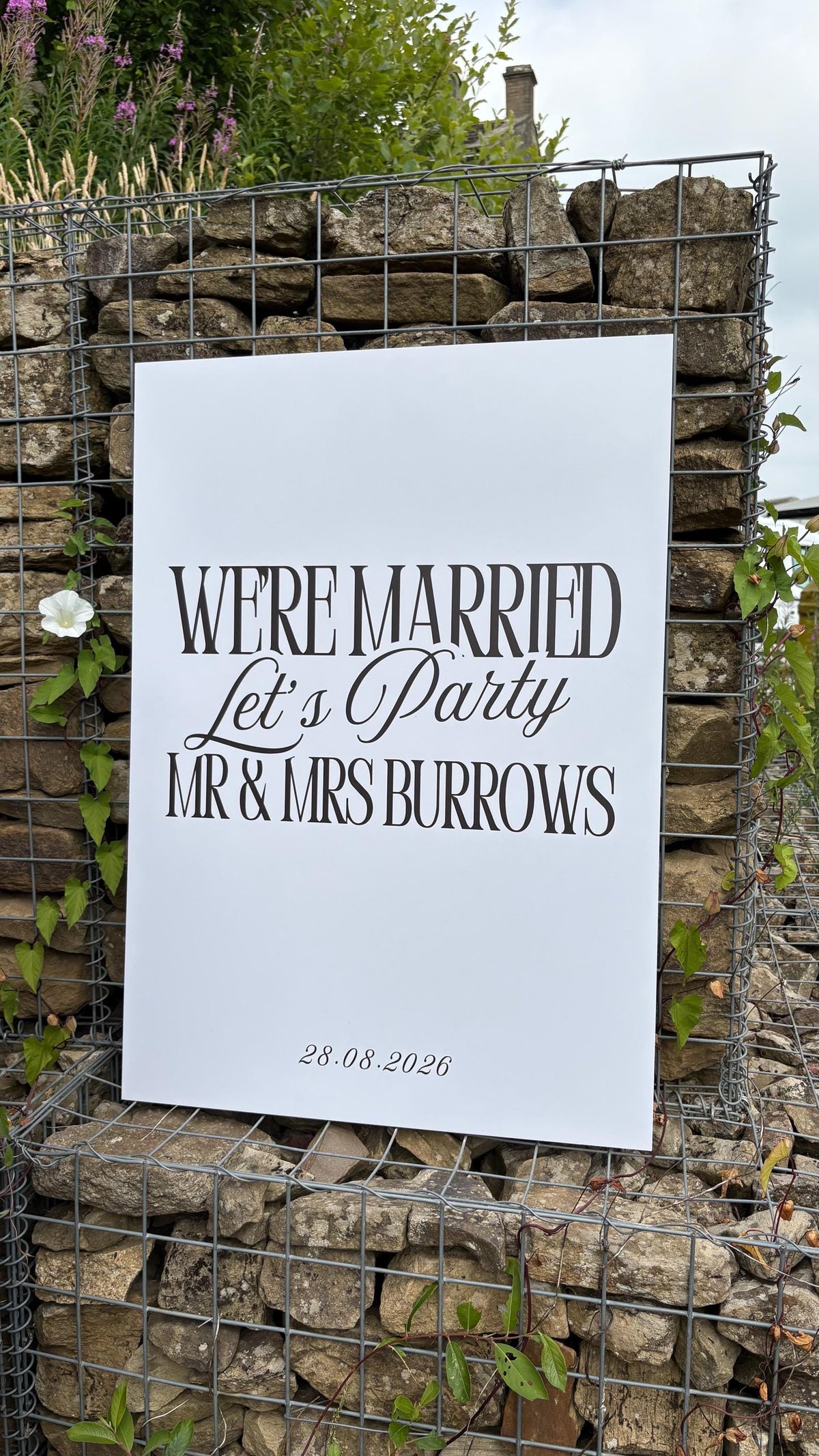 Red Wedding Welcome Board, Personalised Minimalist Wedding Sign, Modern Typography Reception Decor, Custom Names Venue Date