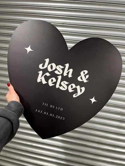 Personalised Engagement Party Welcome Sign – Black Heart Couple Names Board – Modern Gothic Wedding Decor – Custom Party Sign
