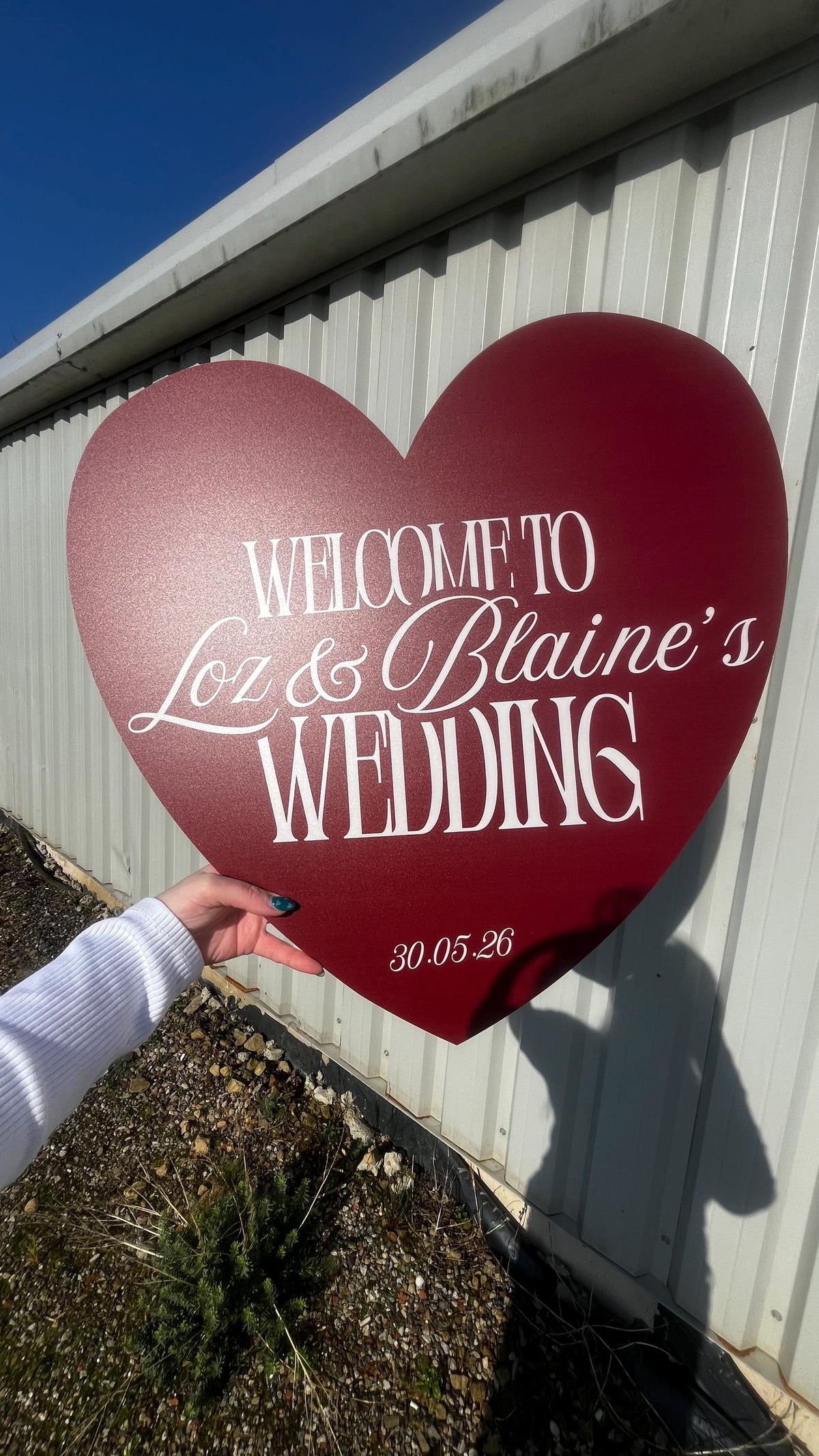 Personalised Wedding Welcome Sign – Elegant Burgundy Heart Board – Custom Surname Wedding Decor