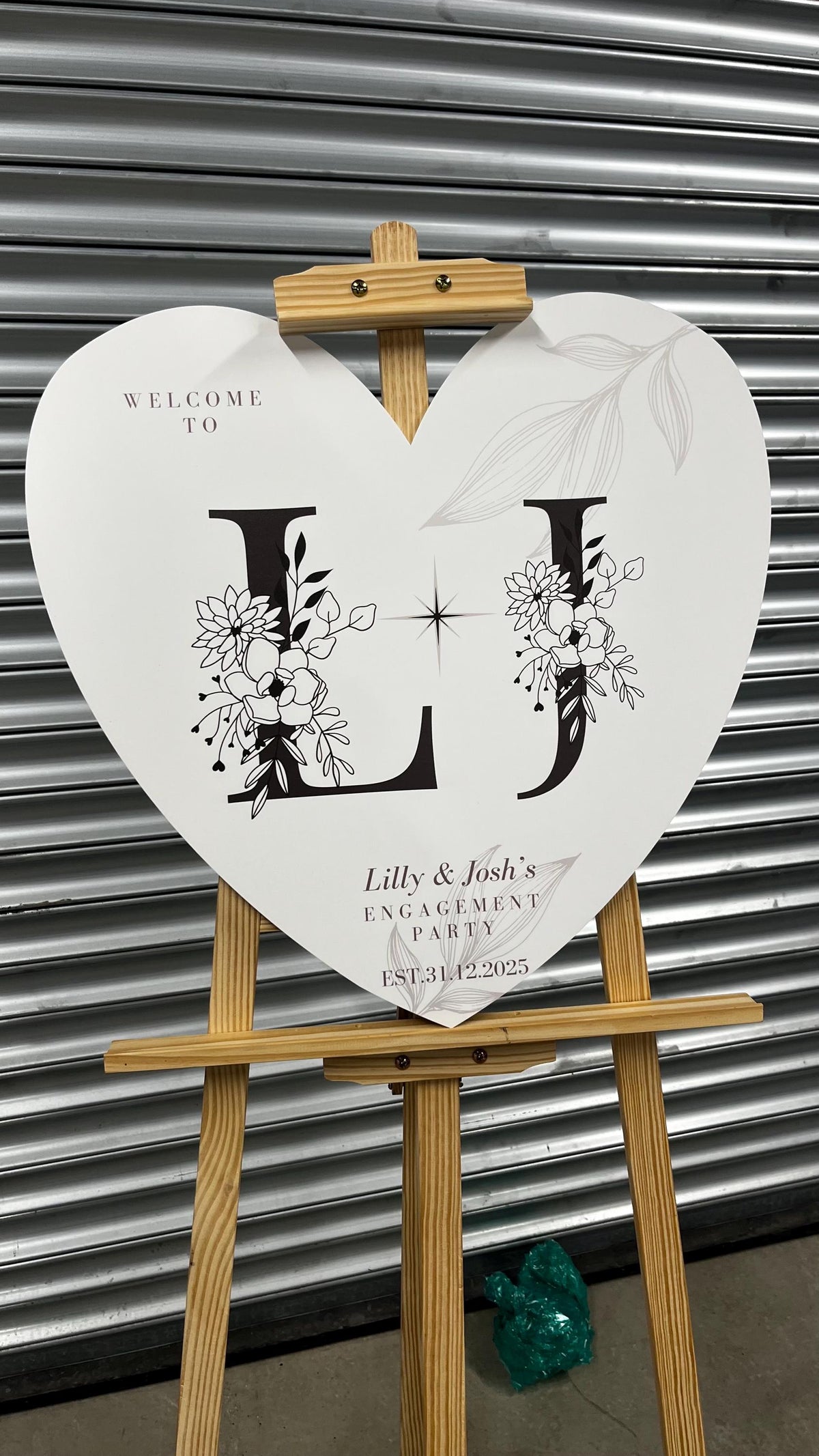 Personalised Wedding Welcome Sign, Heart Shaped Wedding Sign, Custom Wedding Sign, Wedding Party Welcome Board, Foam Board Wedding Sign