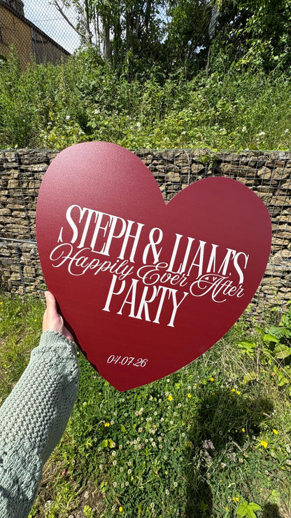 Personalised Wedding Welcome Sign – Elegant Burgundy Heart Board – Custom Surname Wedding Decor