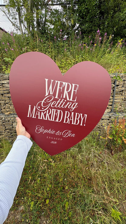Personalised Engagement Party Welcome Sign – “They’re Getting Married” Heart Board – Elegant Couple Names Sign – Wedding Party Decor