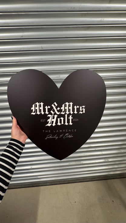 Personalised Wedding Welcome Sign – Modern Gothic Heart Board – Custom Couple Names Sign – Engagement or Wedding Decor