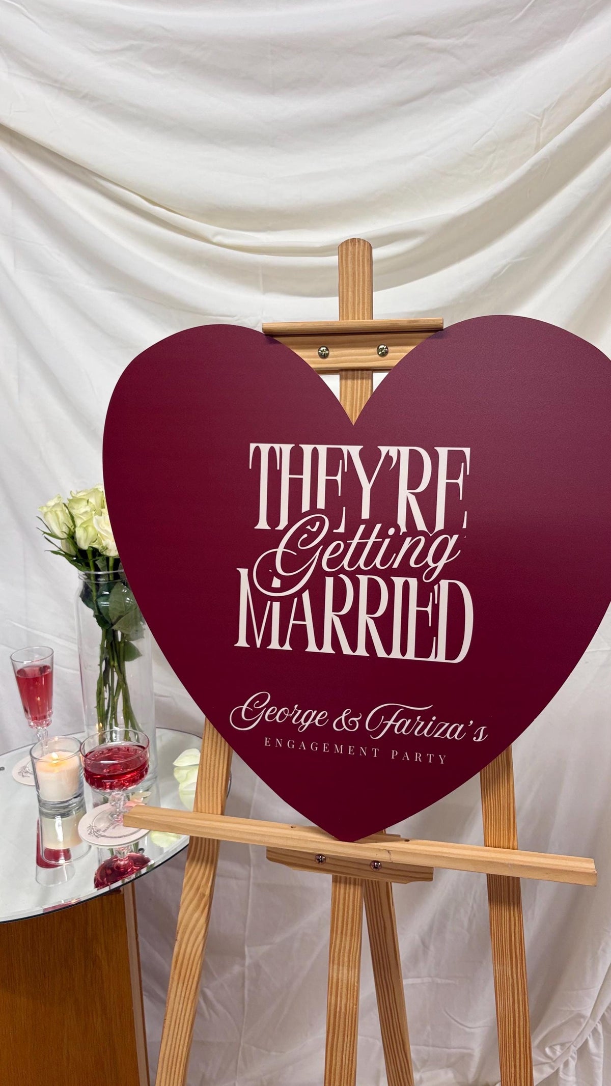 Personalised Engagement Party Welcome Sign – “They’re Getting Married” Heart Board – Elegant Couple Names Sign – Wedding Party Decor